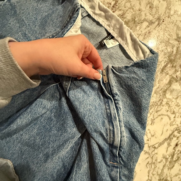 H&M Blue Denim Mini Skirt - Picture 3 of 5